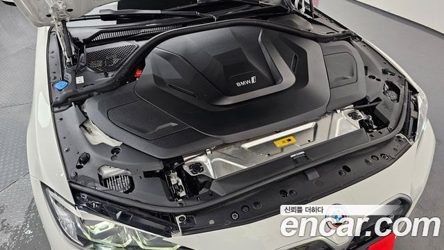 BMW i4 eDrive40 M Sports - фото 4