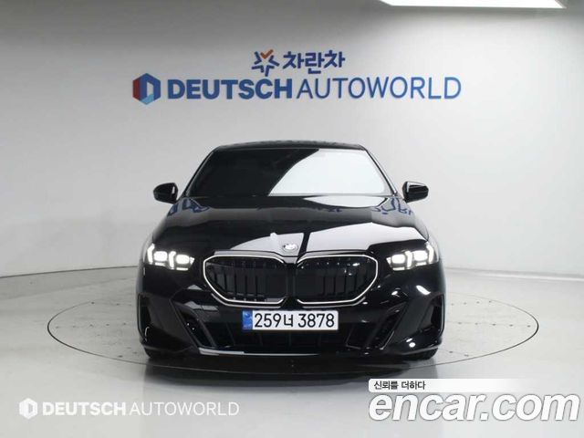 BMW 5-Series G60 520i Special Edition - фото 2