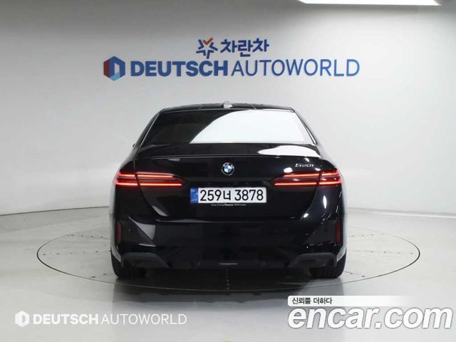 BMW 5-Series G60 520i Special Edition - фото 3