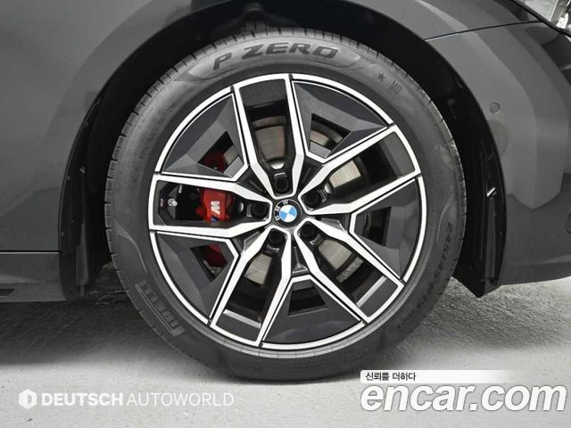 BMW 5-Series G60 520i Special Edition - фото 4