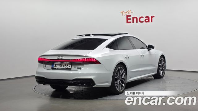 Audi A7 55 TFSI Quattro Premium - фото 1
