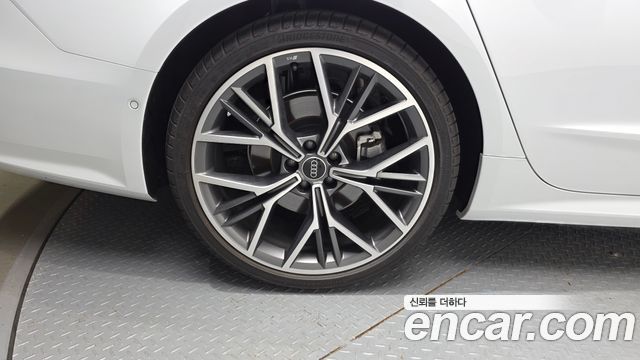 Audi A7 55 TFSI Quattro Premium - фото 4