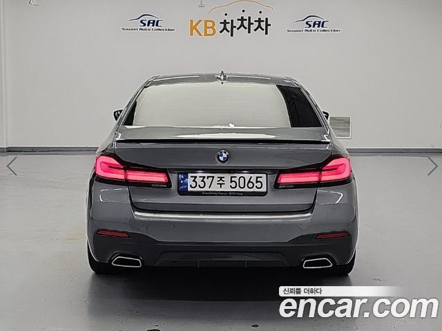 BMW 5-Series G30 530i M Sport Package - фото 2