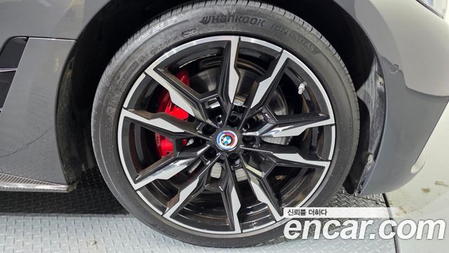 BMW i4 M50 Pro - фото 4