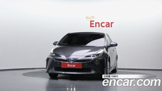 Toyota Prius 4-го поколения 1.8 - фото 2