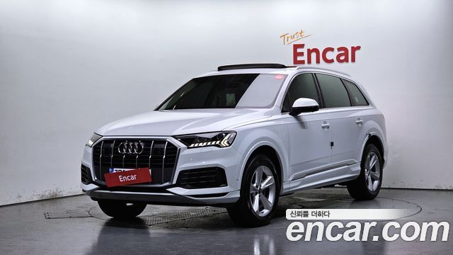 Audi Q7 45 TDI Quattro - фото 0