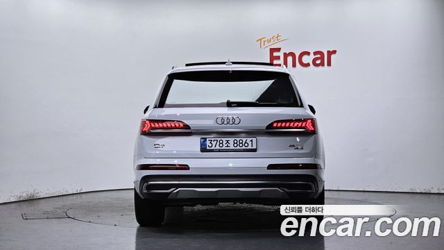 Audi Q7 45 TDI Quattro - фото 3