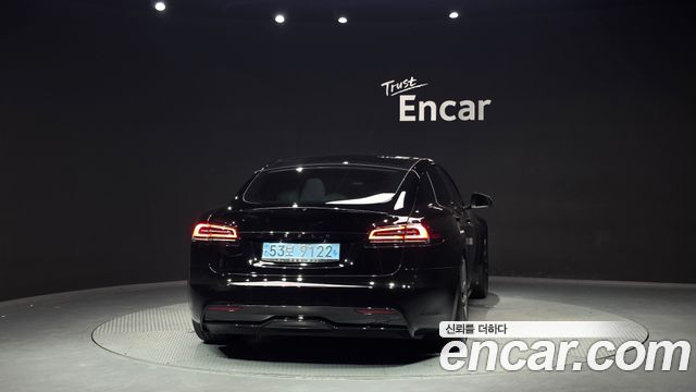 Tesla Model S AWD - фото 2