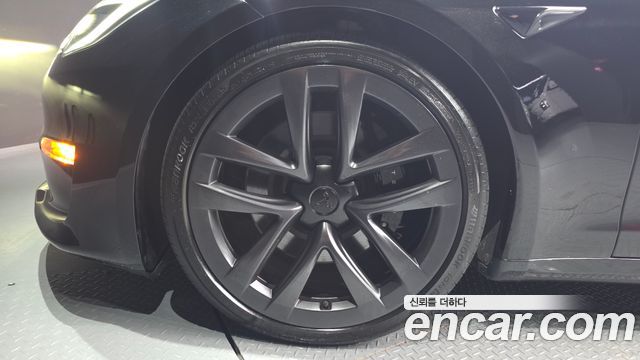 Tesla Model S AWD - фото 3