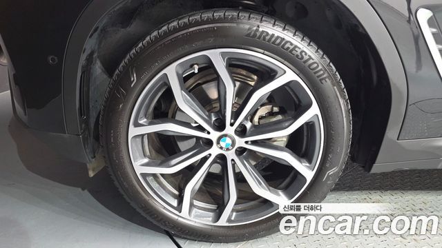 BMW X4 G02 xDrive20i xLine - фото 4