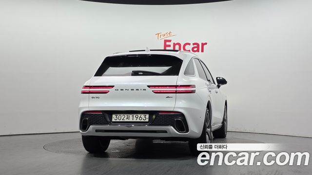 Genesis GV70 2.5T Gasoline AWD - фото 3