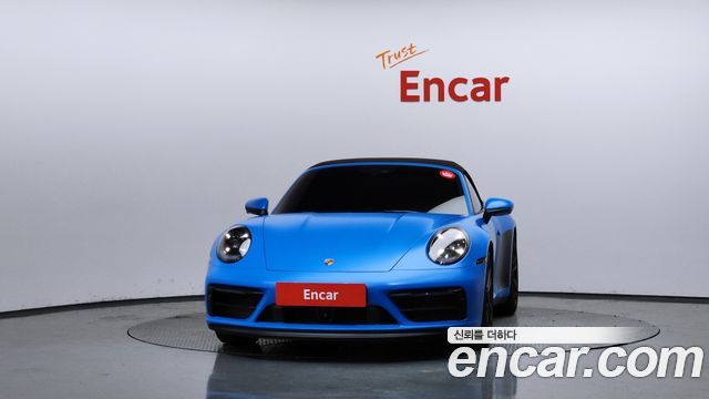 Porsche 911 Carrera 4 GTS Cabriolet - фото 2