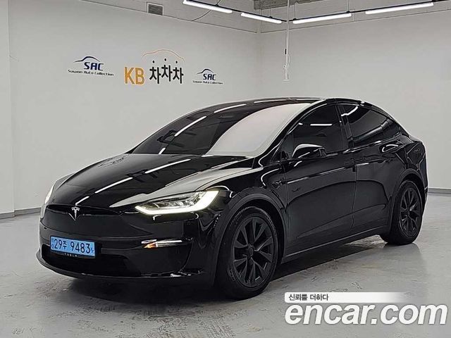 Tesla Model X AWD - фото 0