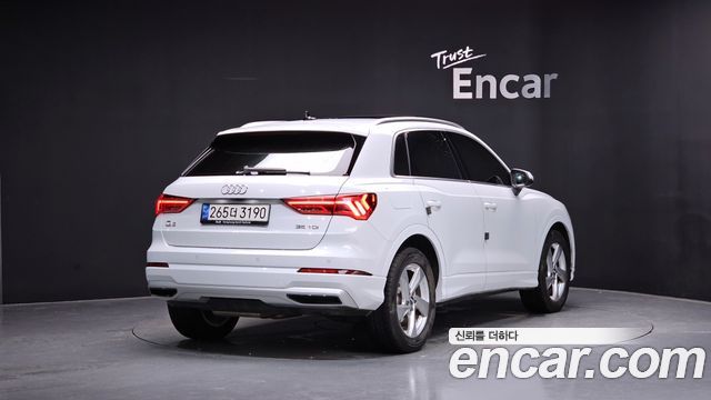 Audi Q3 F3 35 TDI Premium - фото 0