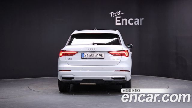 Audi Q3 F3 35 TDI Premium - фото 2