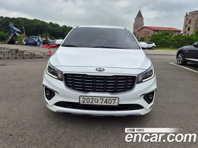 Kia Carnival Новый 9-Seater Prstige - фото 0