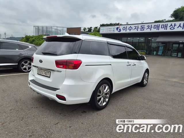 Kia Carnival Новый 9-Seater Prstige - фото 2