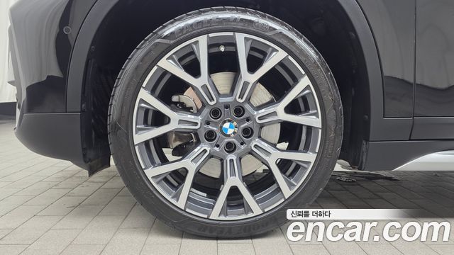 BMW X1 F48 xDrive 20i xLine - фото 3