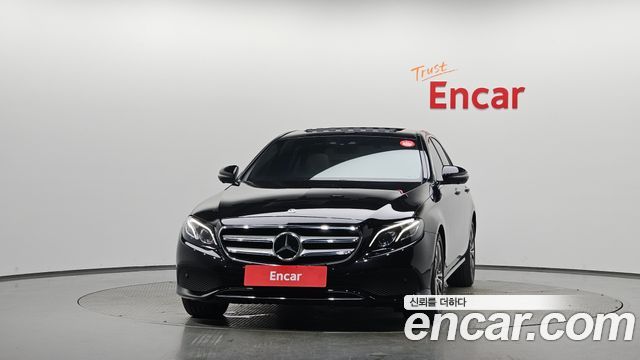 Mercedes-Benz E-Class W213 E300 Avantgarde - фото 2