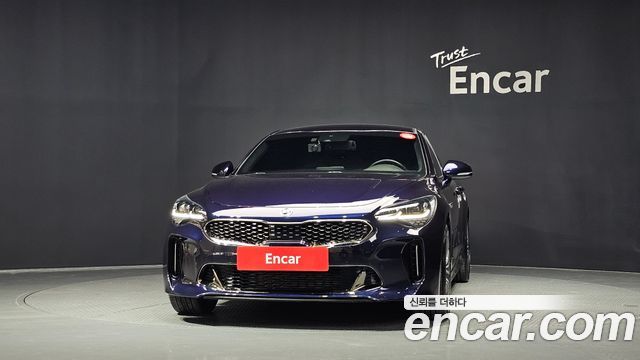 Kia Stinger 2.0 Turbo AWD Platinum - фото 2