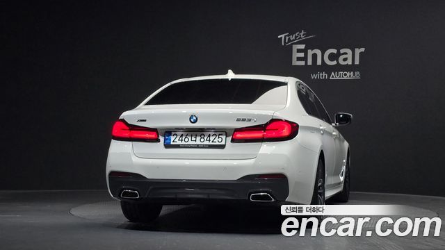 BMW 5-Series G30 523d xDrive M Sport - фото 2