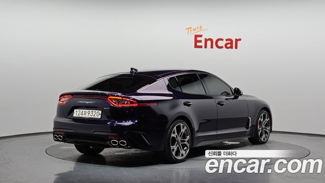 Kia Stinger 2.0 Turbo 2WD Platinum - фото 1