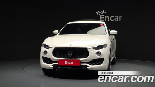 Maserati Levante 3.0 Diesel AWD - фото 2