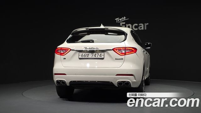 Maserati Levante 3.0 Diesel AWD - фото 3