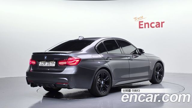 BMW 3-Series F30 330i M Sport Shadow - фото 1