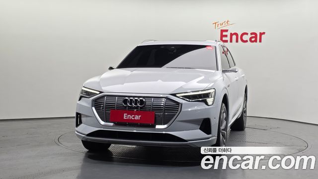 Audi e-tron 55 Quattro - фото 2