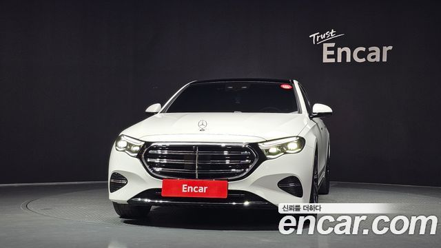 Mercedes-Benz E-Class W214 E300 4MATIC Exclusive - фото 2