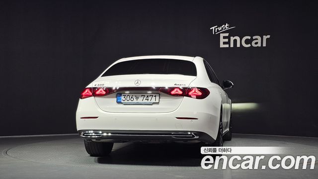 Mercedes-Benz E-Class W214 E300 4MATIC Exclusive - фото 3