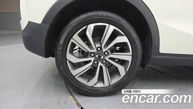 SsangYong Tivoli Gasoline 1.5 2WD V3 - фото 4