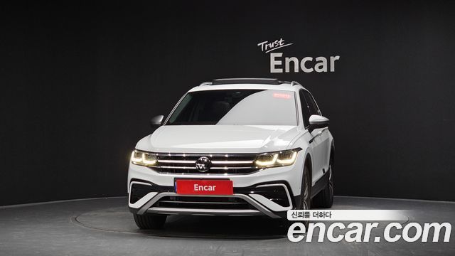Volkswagen Tiguan 2.0 TSI Prestige - фото 1