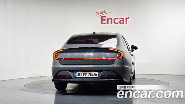 Hyundai Sonata DN8, гибрид Premium Family - фото 3