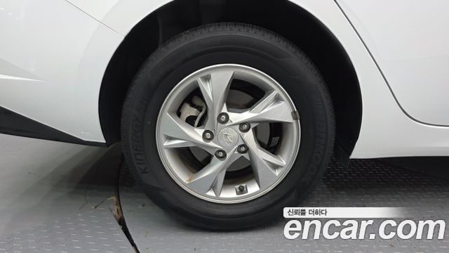 Hyundai Avante CN7 1.6 Modern - фото 4