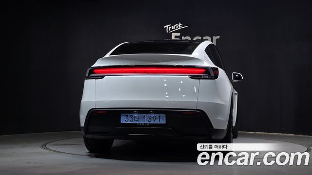 Tesla Model Y Premium RWD - фото 3