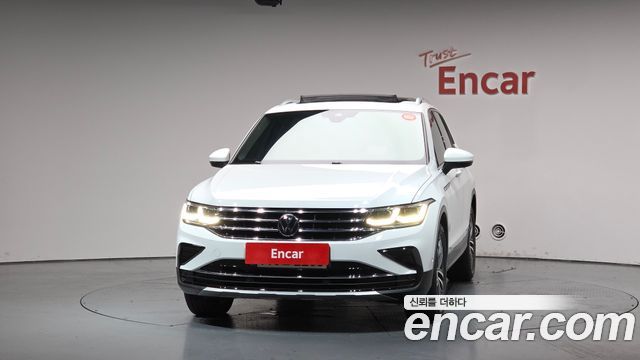 Volkswagen Tiguan 2-го поколения 2.0 TDI Prestige - фото 2