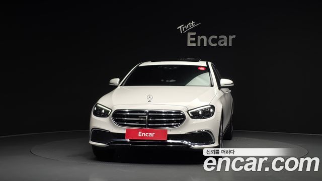 Mercedes-Benz E-Class W213 E350 4MATIC Exclusive - фото 2