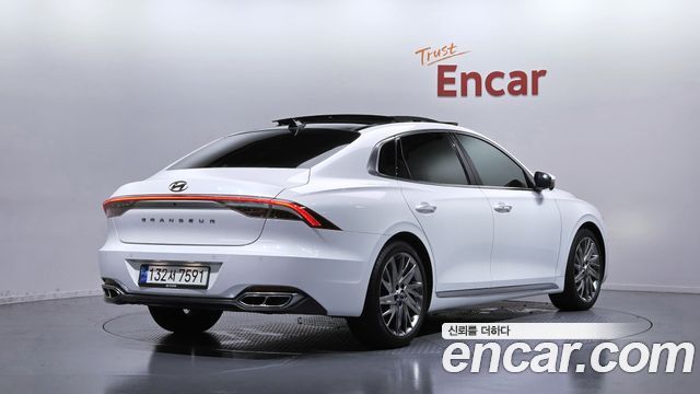 Hyundai Grandeur Новый IG 2.5 Calligraphy - фото 1