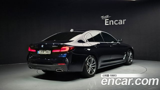 BMW 5-Series G30 523d xDrive M Sport - фото 1