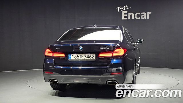 BMW 5-Series G30 523d xDrive M Sport - фото 3