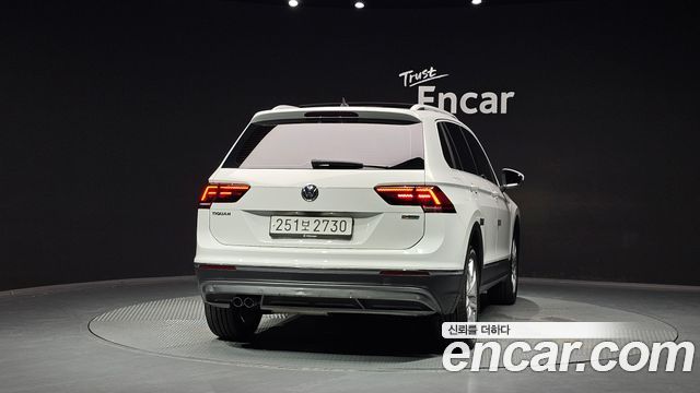 Volkswagen Tiguan 2-го поколения 2.0 TDI 4Motion Prestige - фото 3