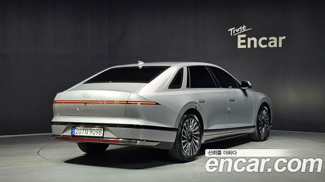 Hyundai Grandeur GN7, гибрид Calligraphy - фото 1