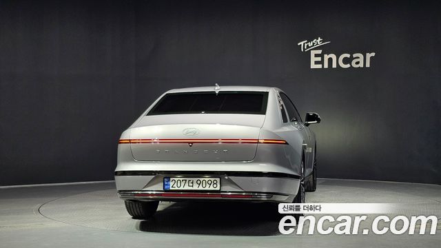 Hyundai Grandeur GN7, гибрид Calligraphy - фото 3