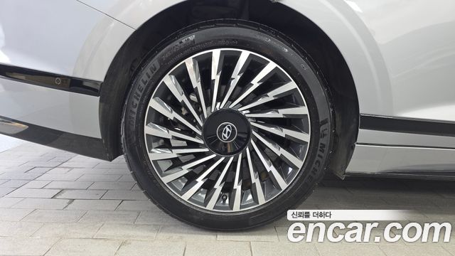 Hyundai Grandeur GN7, гибрид Calligraphy - фото 4