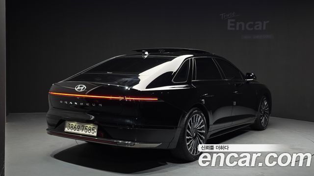 Hyundai Grandeur GN7 2,5 Gasoline 2WD Calligraphy - фото 1