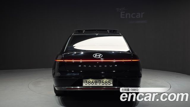Hyundai Grandeur GN7 2,5 Gasoline 2WD Calligraphy - фото 3
