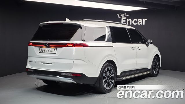 Kia Carnival 4-го поколения 9-Seater Noblesse - фото 1
