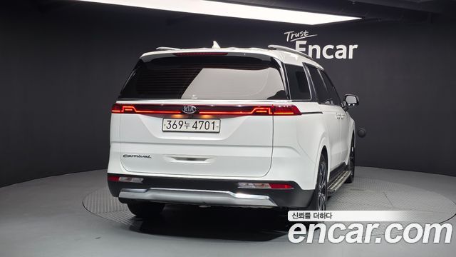 Kia Carnival 4-го поколения 9-Seater Noblesse - фото 3